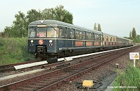 Baureihe 470 in alter Farbgebung vor Billwerder-Moorfleet