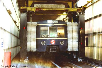 471 074 in der Waschanlage Poppenbüttel